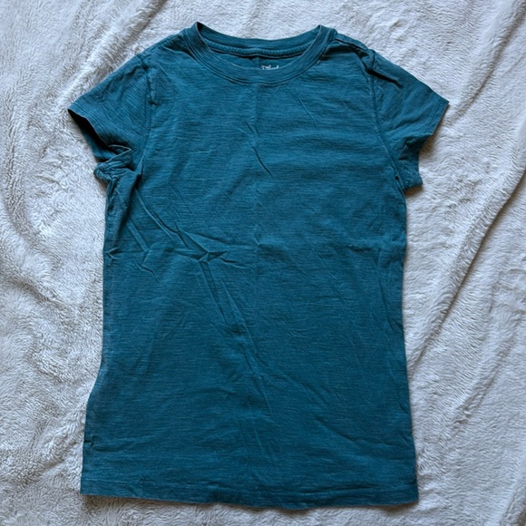 NWOT Universal Thread Women's Short Sleeve Green Cree Neck T-Shirt - Picture 1 of 2